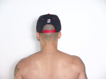 2TONE BLACK:RED CHICAGO CAPS